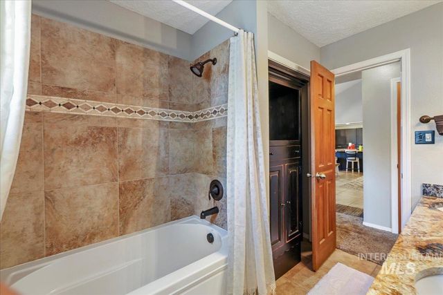 619 Ballingrude Drive, Twin Falls, ID 83301