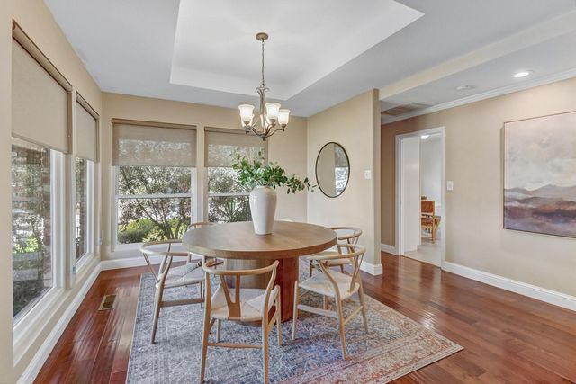 861 Wixford Way, Sacramento, CA 95864