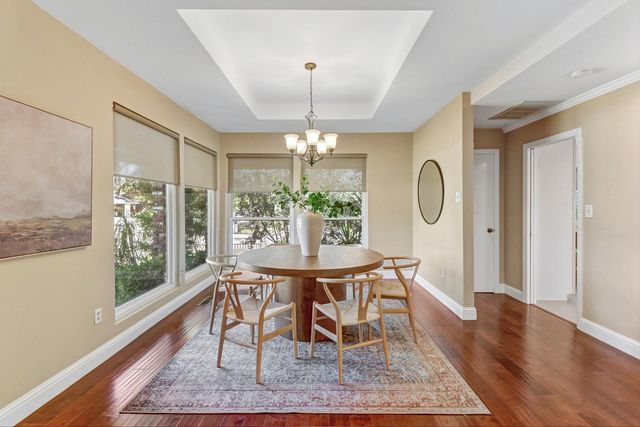 861 Wixford Way, Sacramento, CA 95864