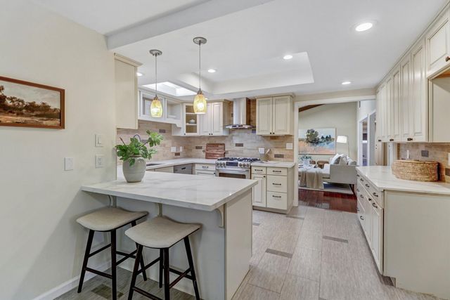 861 Wixford Way, Sacramento, CA 95864