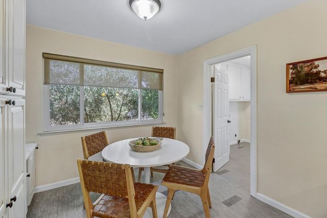 861 Wixford Way, Sacramento, CA 95864