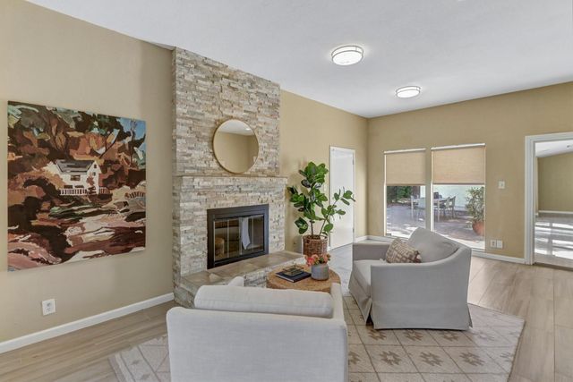861 Wixford Way, Sacramento, CA 95864