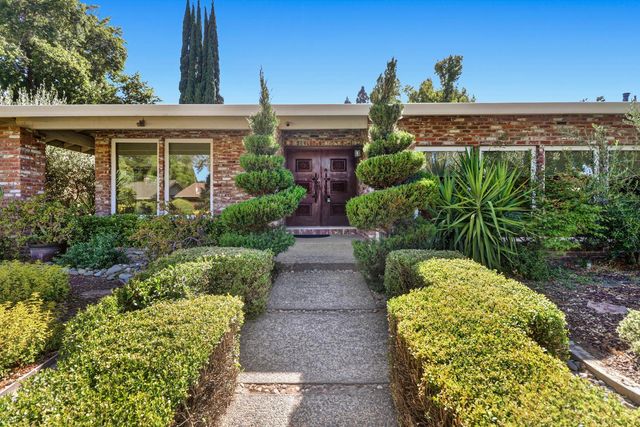 861 Wixford Way, Sacramento, CA 95864