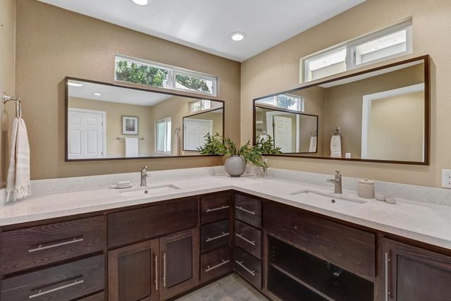 861 Wixford Way, Sacramento, CA 95864