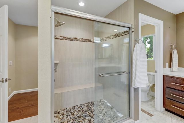 861 Wixford Way, Sacramento, CA 95864