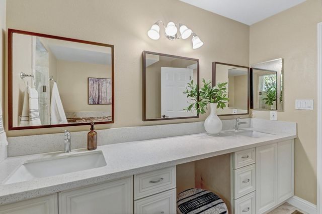 861 Wixford Way, Sacramento, CA 95864