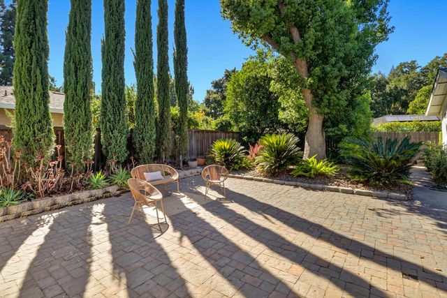 861 Wixford Way, Sacramento, CA 95864