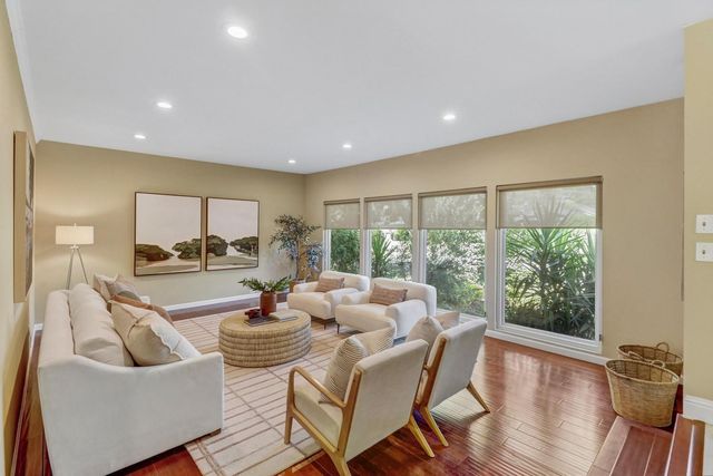 861 Wixford Way, Sacramento, CA 95864