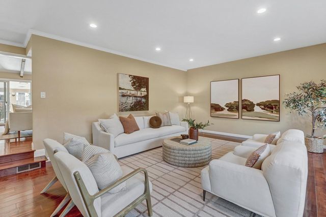 861 Wixford Way, Sacramento, CA 95864