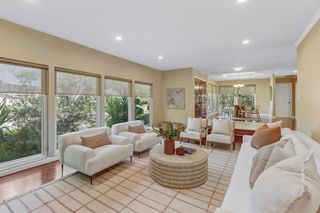861 Wixford Way, Sacramento, CA 95864