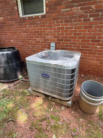 1070 Delmont Terrace, Roswell, GA 30075