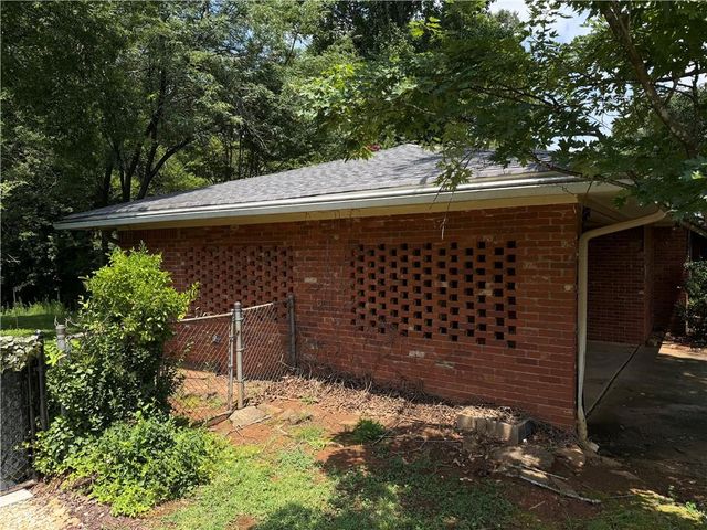 1070 Delmont Terrace, Roswell, GA 30075