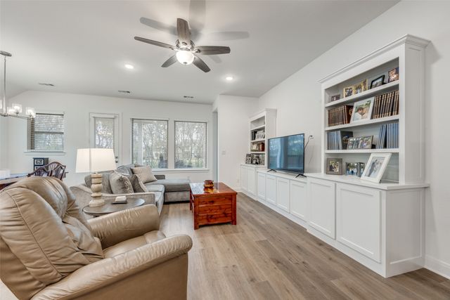 1815 Bell Court, Van Alstyne, TX 75495