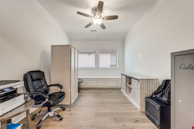 1815 Bell Court, Van Alstyne, TX 75495