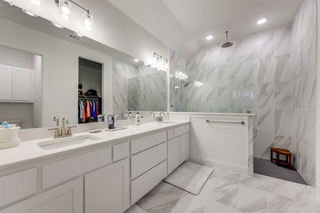 1815 Bell Court, Van Alstyne, TX 75495