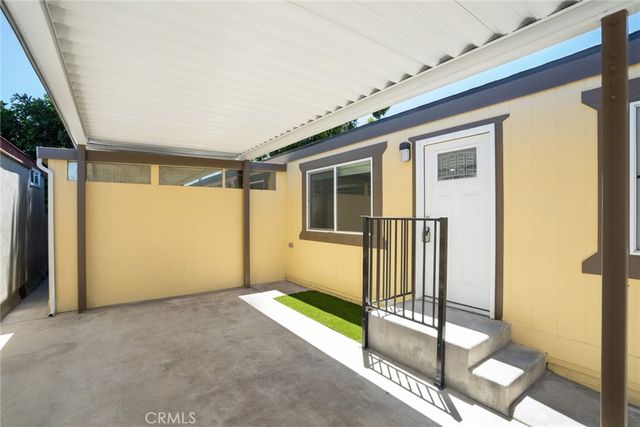 218 Las Brisas, Pomona, CA 91768
