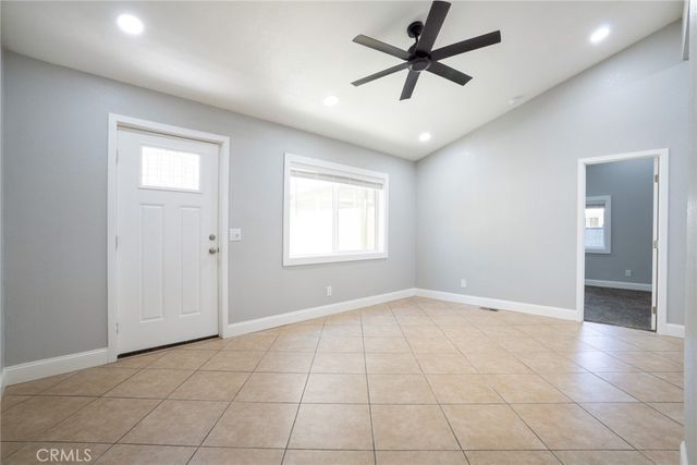 218 Las Brisas, Pomona, CA 91768