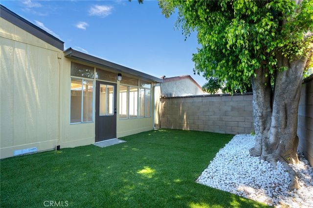 218 Las Brisas, Pomona, CA 91768
