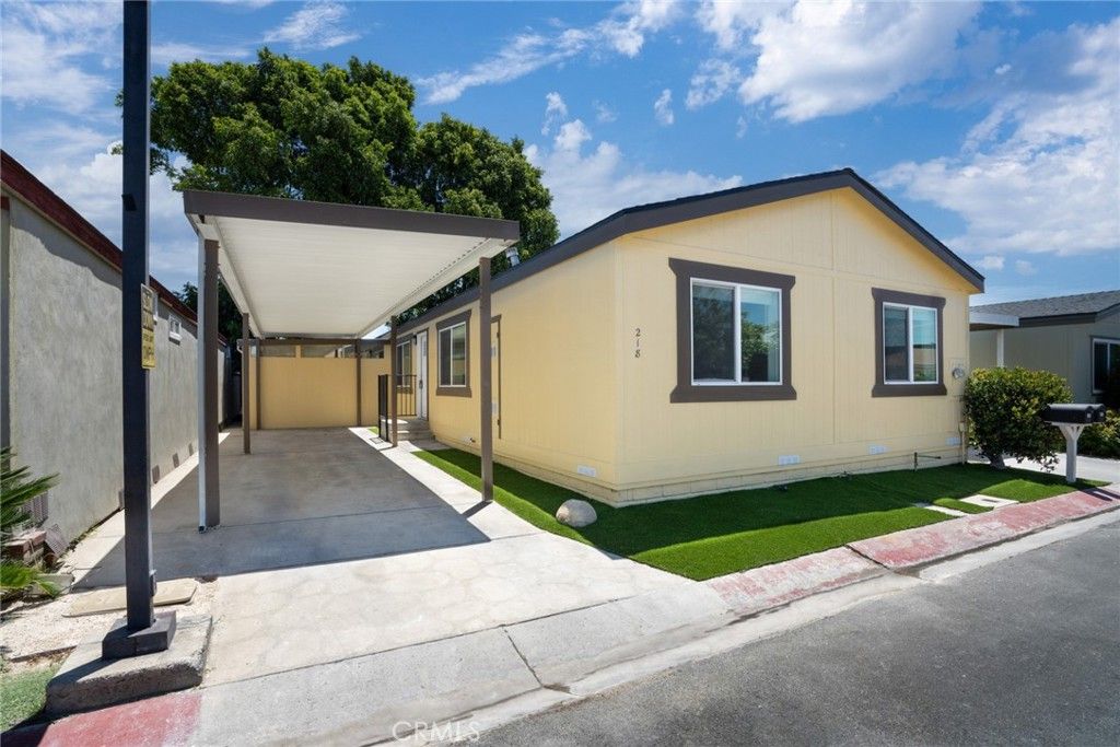 218 Las Brisas, Pomona, CA 91768