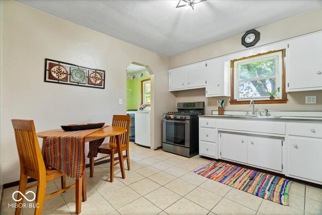 6906 Hendricks Street, Anderson, IN 46013