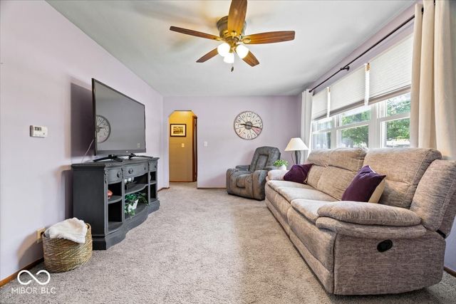 6906 Hendricks Street, Anderson, IN 46013