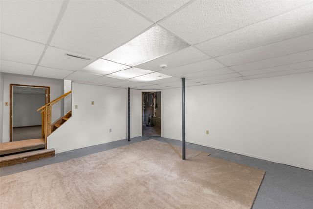 2347 E 38th Street, Des Moines, IA 50317