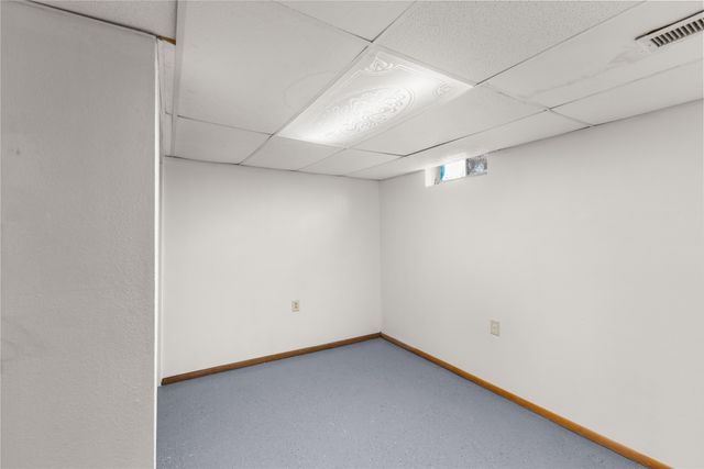 2347 E 38th Street, Des Moines, IA 50317