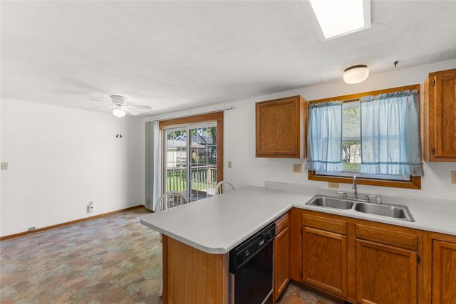 2347 E 38th Street, Des Moines, IA 50317