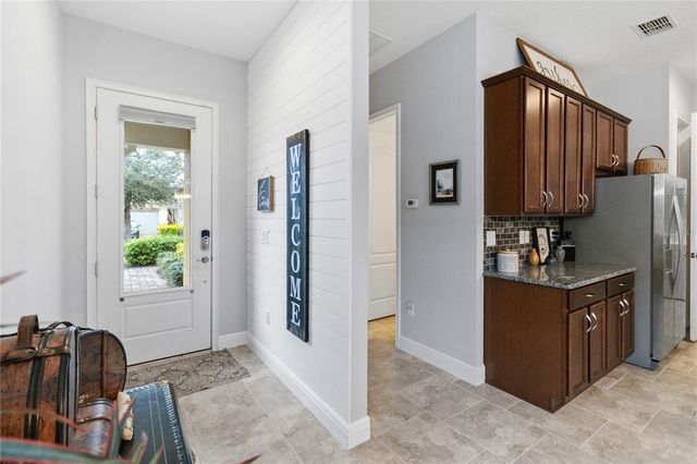 2487 YELLOW BRICK ROAD, St Cloud, FL 34772