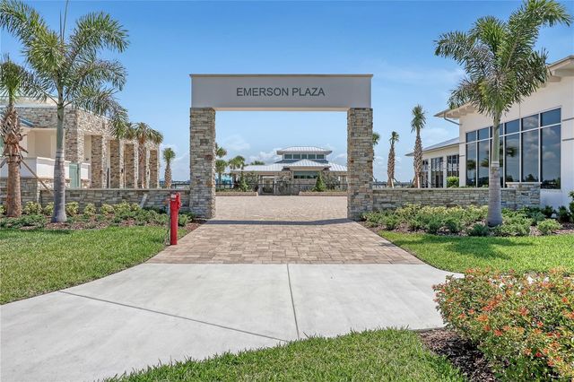 2487 YELLOW BRICK ROAD, St Cloud, FL 34772