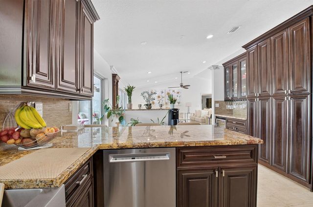 19505 SEDGEFIELD Terrace, Boca Raton, FL 33498