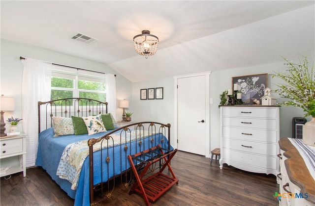 3329 Red Cliff Circle, Temple, TX 76502