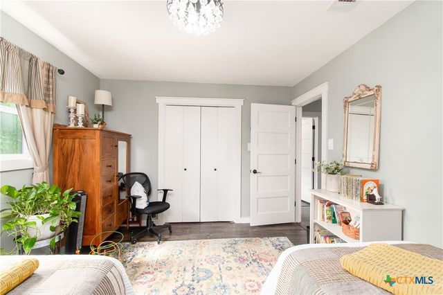 3329 Red Cliff Circle, Temple, TX 76502