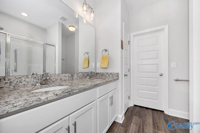 408 Ronnie Drive SE, Hartselle, AL 35640