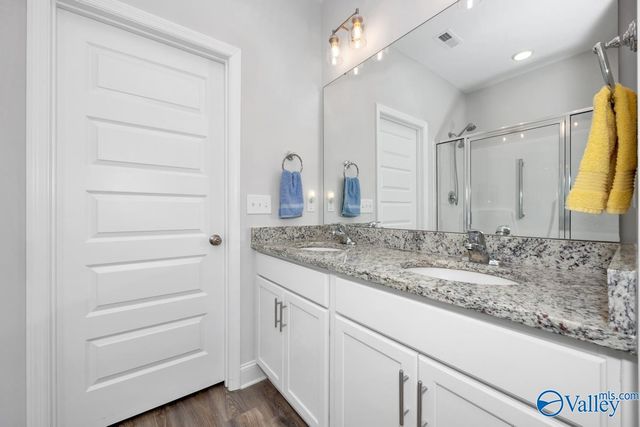 408 Ronnie Drive SE, Hartselle, AL 35640