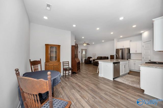 408 Ronnie Drive SE, Hartselle, AL 35640