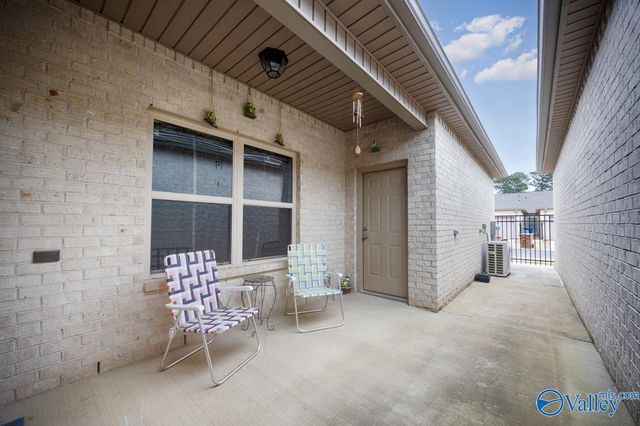 408 Ronnie Drive SE, Hartselle, AL 35640