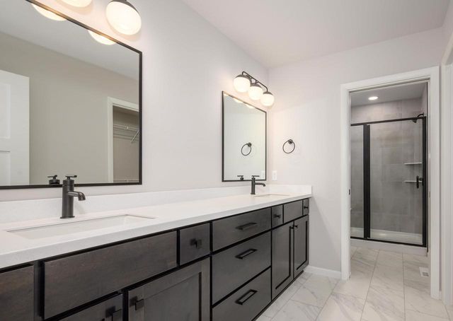 1798 Summerfield Way, Sun Prairie, WI 53590