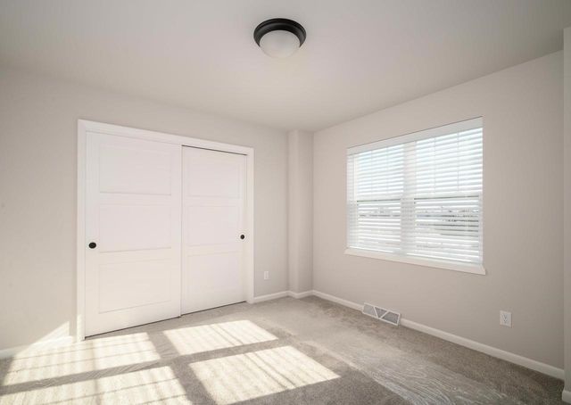 1798 Summerfield Way, Sun Prairie, WI 53590