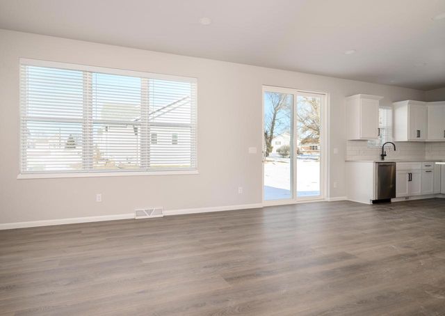 1798 Summerfield Way, Sun Prairie, WI 53590