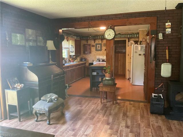 2190 Sullivan Road, Thomasville, NC 27360