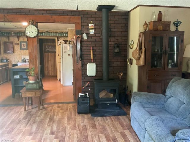 2190 Sullivan Road, Thomasville, NC 27360