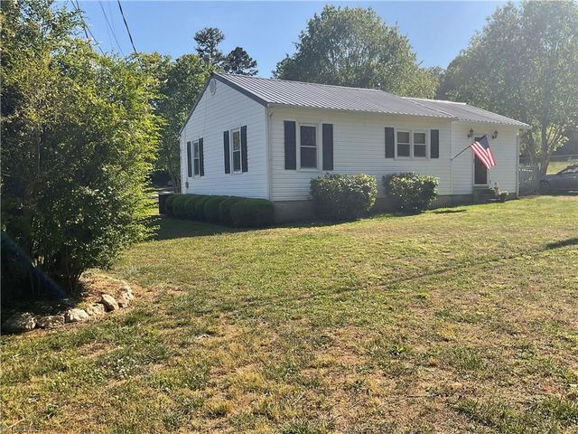 2190 Sullivan Road, Thomasville, NC 27360