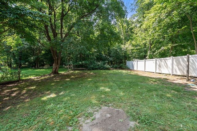 22 Union Rd, Norton, MA 02766