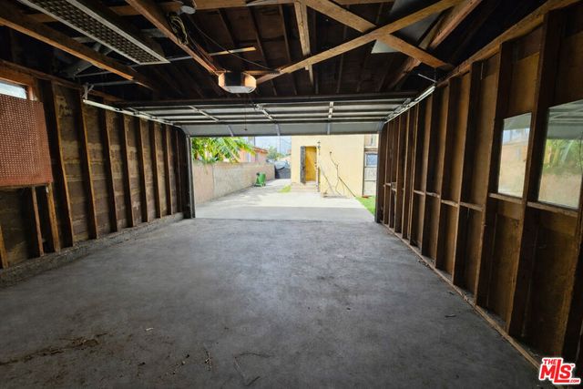 9414 Clovis Avenue, Los Angeles, CA 90002