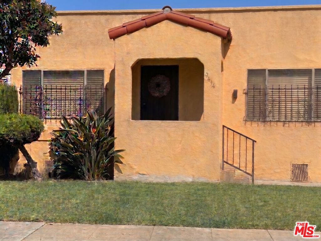 9414 Clovis Avenue, Los Angeles, CA 90002