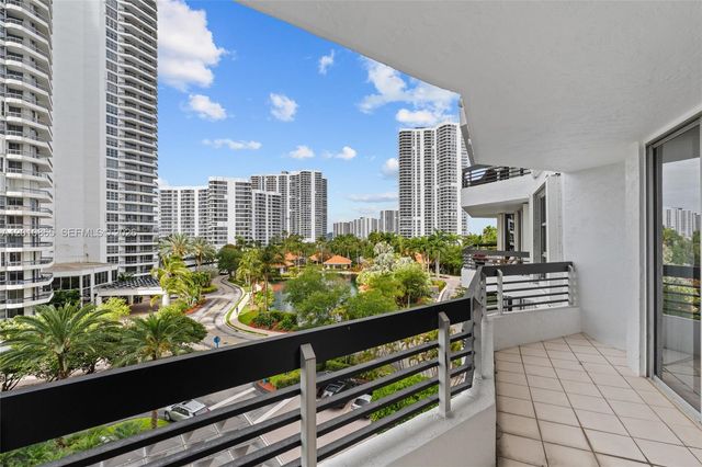 19195 NE 36th Ct 604, Aventura, FL 33180