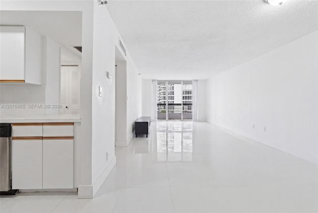 19195 NE 36th Ct 604, Aventura, FL 33180