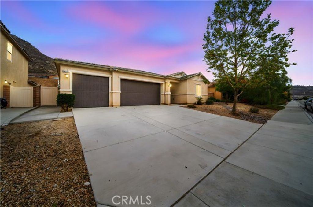 20864 Center St, Riverside, CA 92507