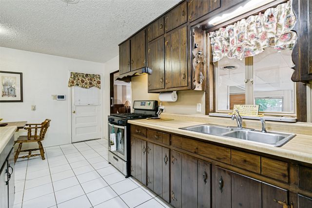 1816 Eden Avenue, Haltom City, TX 76117